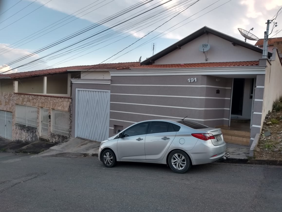 Casa no Bairro Jardim Paraíso – Rua Dr. Lázaro Carvalho