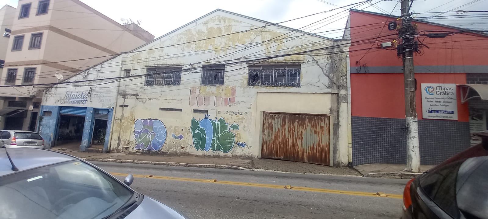 Barracão no Centro – Rua Tiradentes